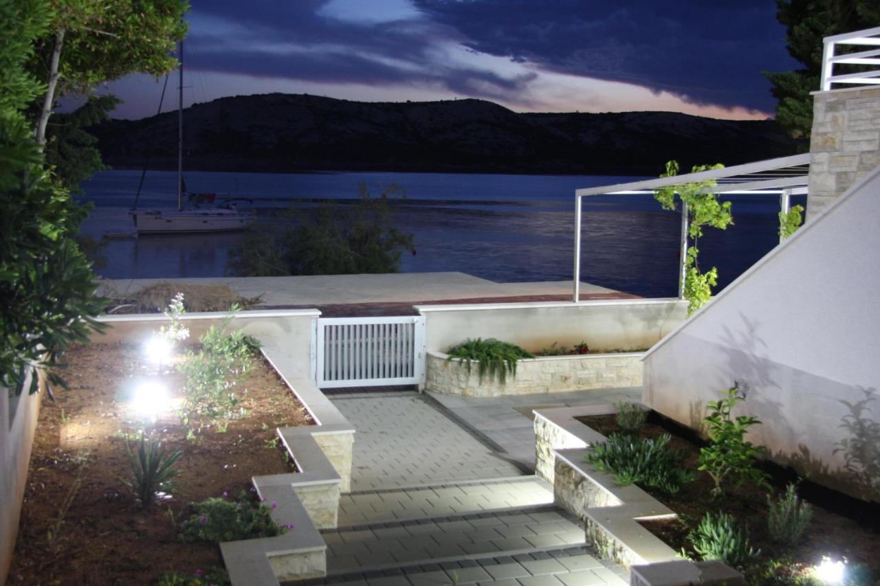Beachfront Apartments - Villa Vita Stara Novalja Εξωτερικό φωτογραφία
