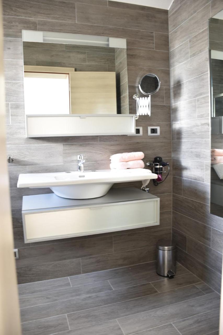 Beachfront Apartments - Villa Vita Stara Novalja Δωμάτιο φωτογραφία